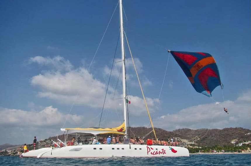 The Picante sailing yacht in Zihuatanejo