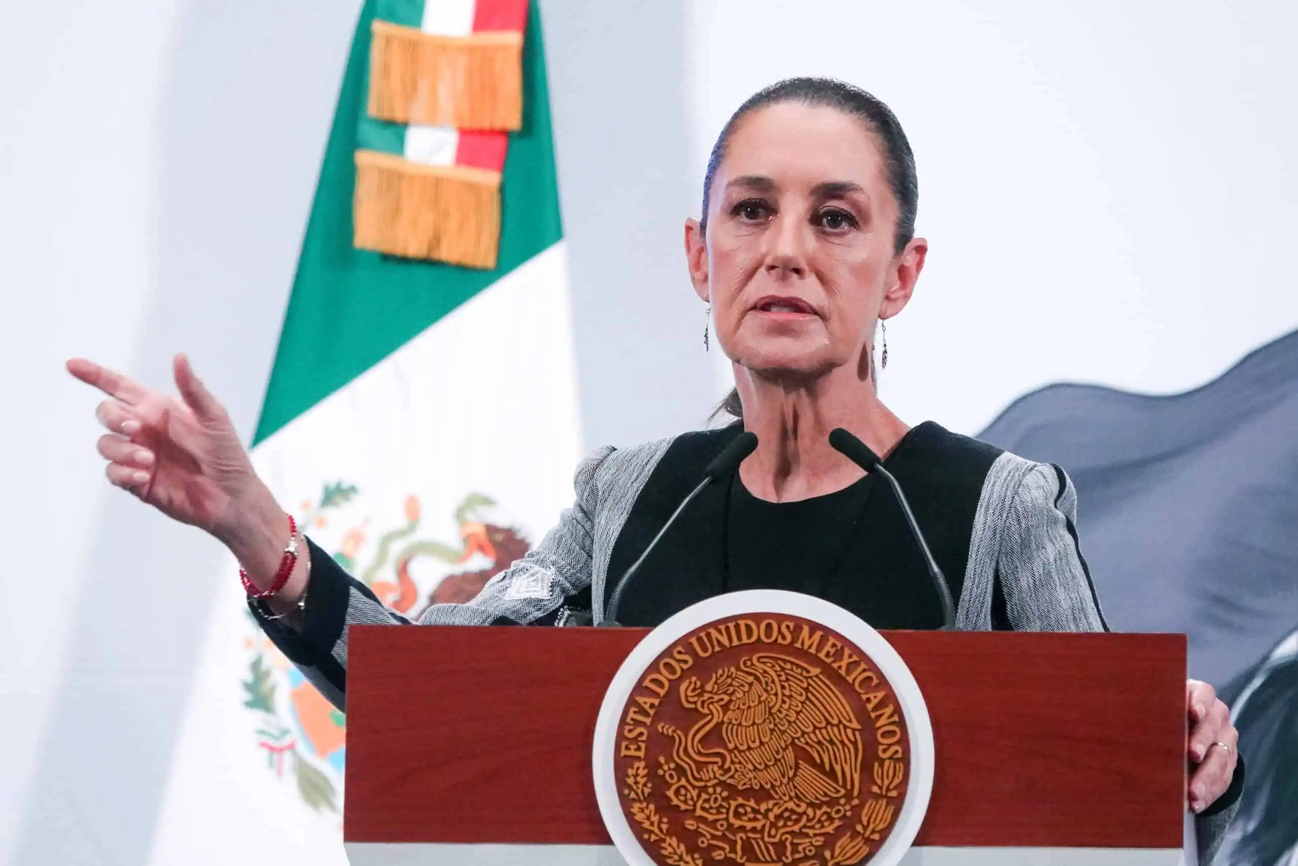 El gobernador pierde la visa de EE. UU. Y Los Ángeles Azules sus instrumentos: Mañanera del martes resumen