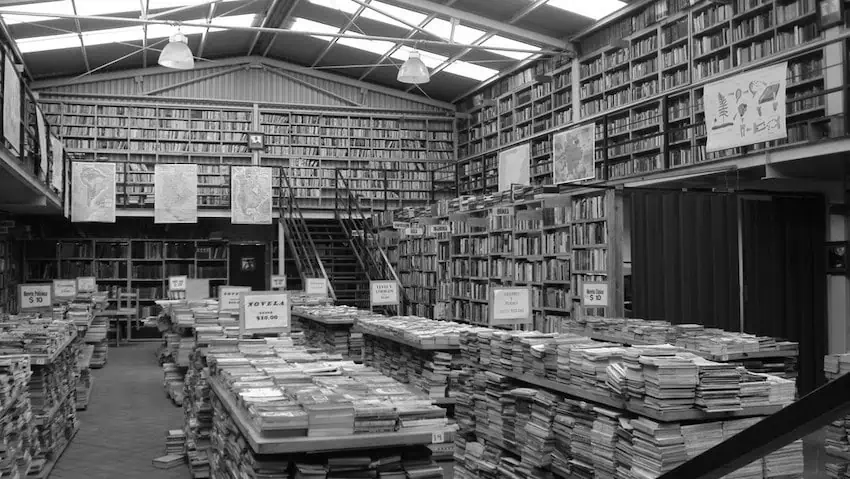 Libería Tres Cruces, parte del Museo Salon Posada