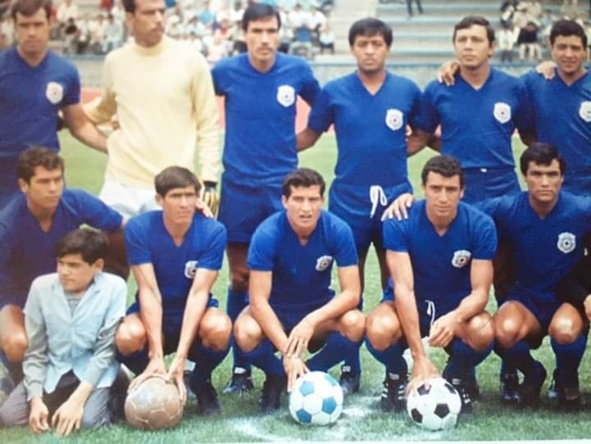 Gustavo Peña con Cruz Azul en 1968