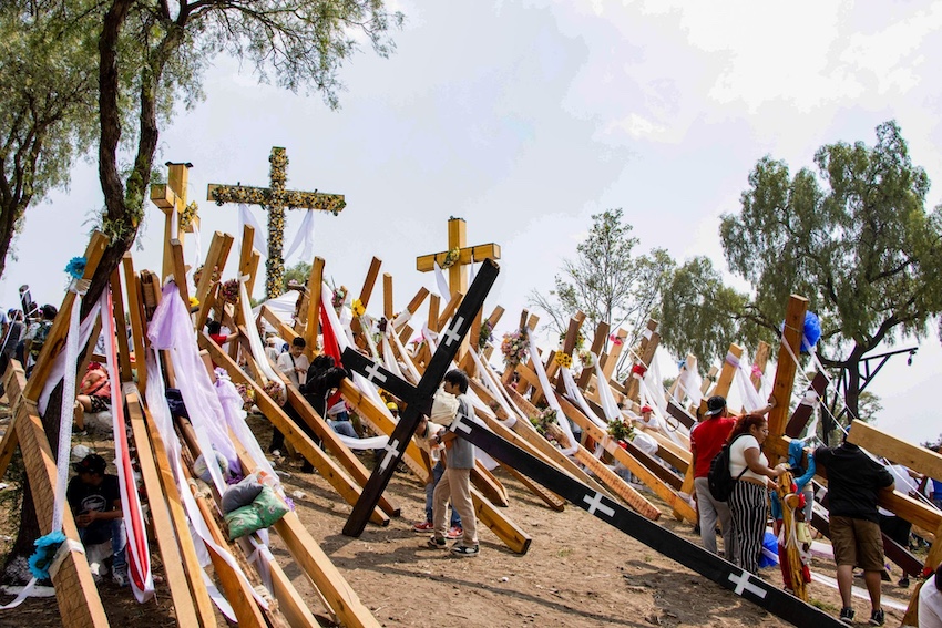 A través del rendimiento de cruces