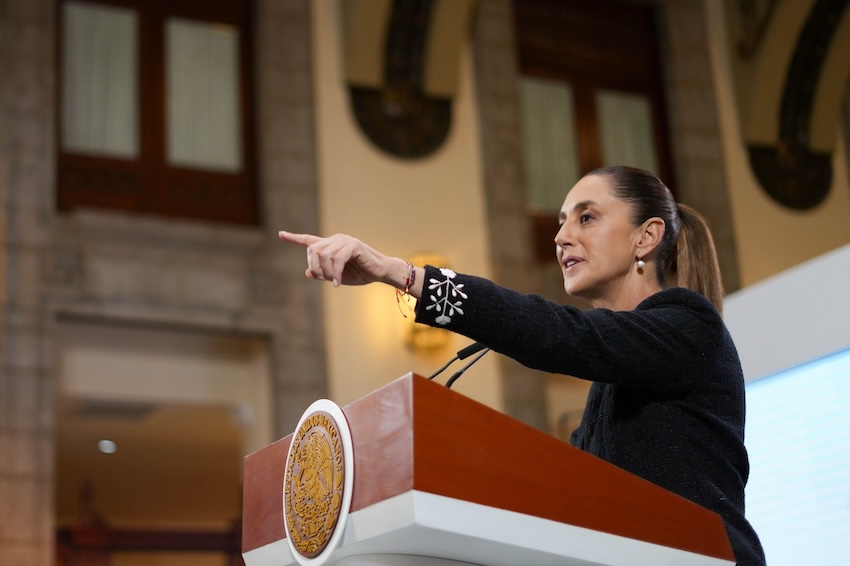 Sheinbaum pointing
