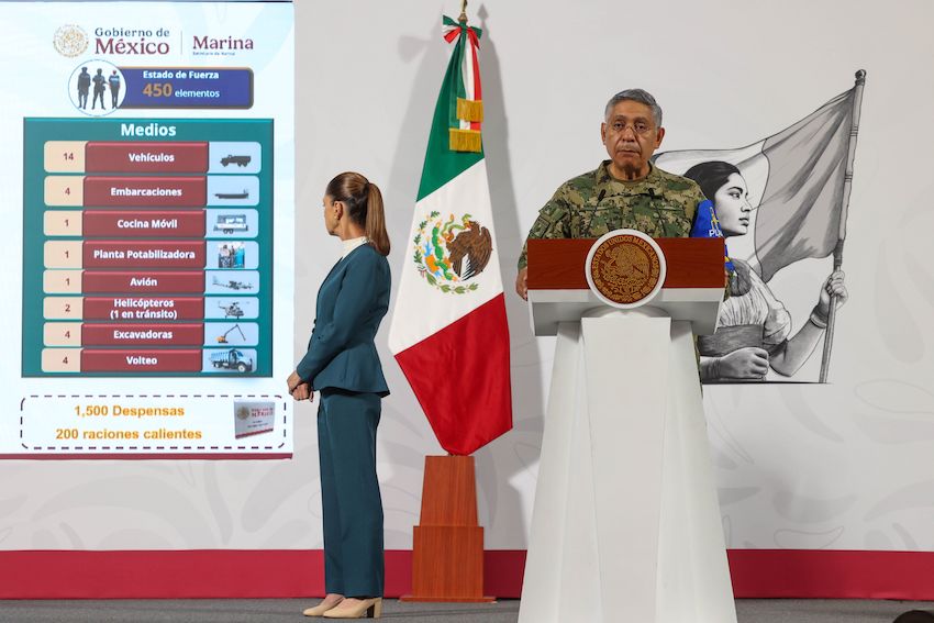 Ministro de Marina Raymundo Morales