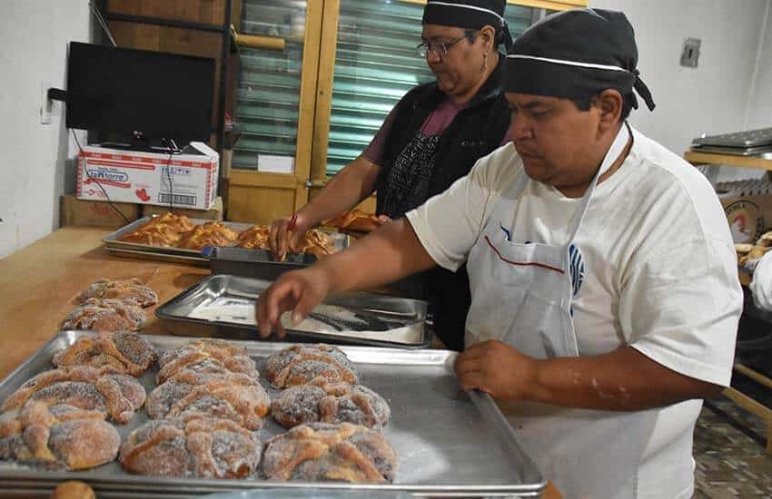 Panaderos chipilo Francisco García Castillo y Verónica Avana Trejo