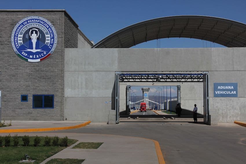 Exterior of CEFERESO 12 in Guanajuato
