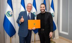 Salinas se reúne con Bukele de El Salvador mientras la Corte Suprema falla sobre un caso de evasión fiscal