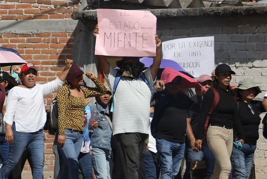 Los miembros de la CNTE continúan presionando a Sheinbaum sobre la Ley del ISSSTE de 2007, que cambió el plan federal de pensiones de mancomunado a individual, y que el presidente se había comprometido previamente a revertir.