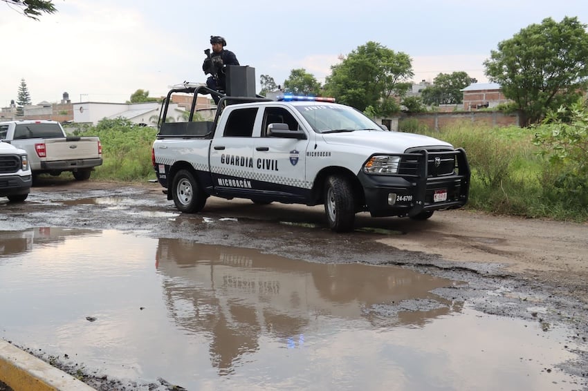 camión de seguridad en Michoacán