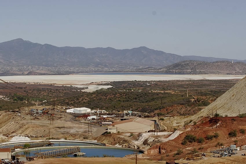 La Mina de Cananea en Sonora y el paisaje desértico circundante