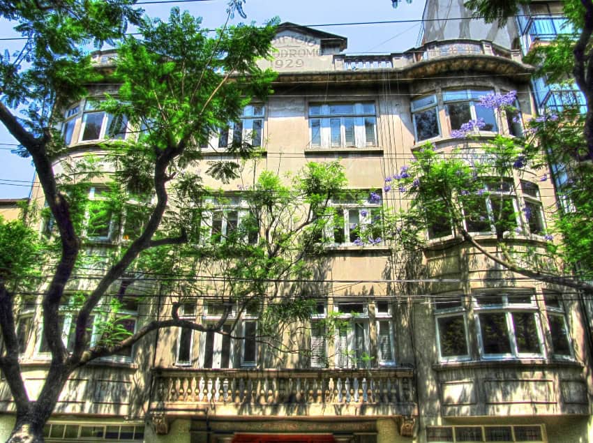 Edificio Hipódromo en la Ciudad de México