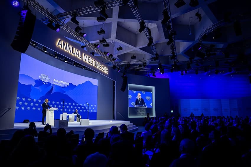 El primer ministro canadiense, Mark Carney, en el escenario de Davos