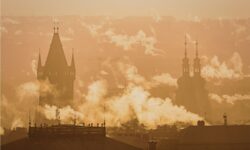 Esta ciudad europea ganó la batalla contra el smog: cómo la prohibición del carbón salvó miles de vidas